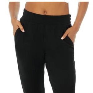 Alo Yoga Unwind Sweatpant